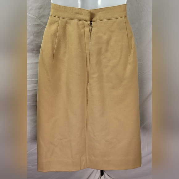 Vintage TALBOTS Tan Wool Suit, Fully Lined, Size 8 - Picture 7 of 8